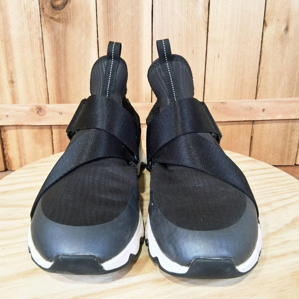 Sorel Kinetic Sneak‎ Shoes Womens 8.5 Black Mesh Slip On Walking Strap Sneakers